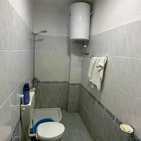 Lois Apartments شقة